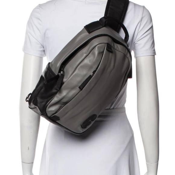 NWT UNISEX COACH BLACK/ GRAY LEATHER ONE SHOULDER BACKPACK MEDIUM SIZE - Picture 7 of 16